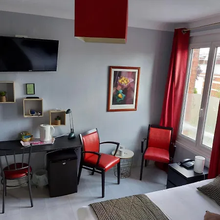 Отель De La Paix